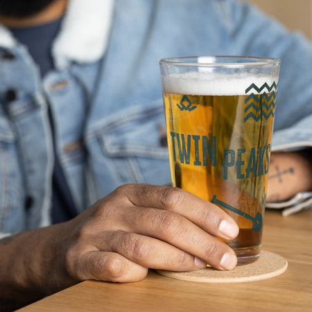 Twin Peaks Icons Shaker Pint Glass - Paramount Shop