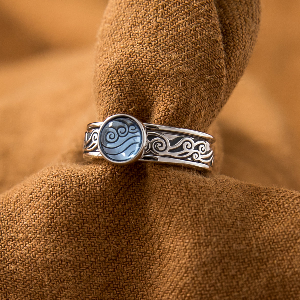 Waterbender Spinner Ring profile showing 5.5mm height