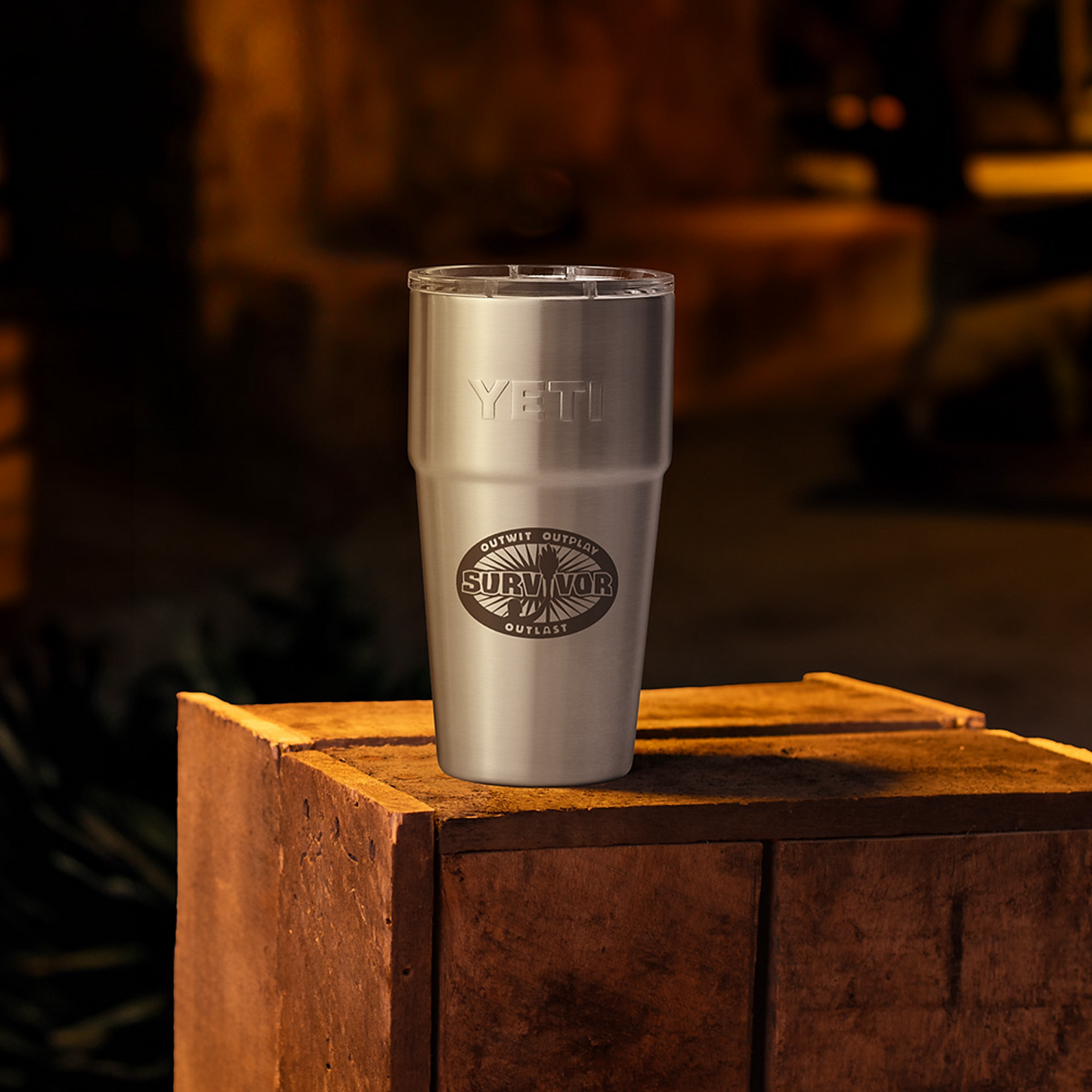Survivor Yeti Rambler 20oz stapelbarer Becher mit Deckel