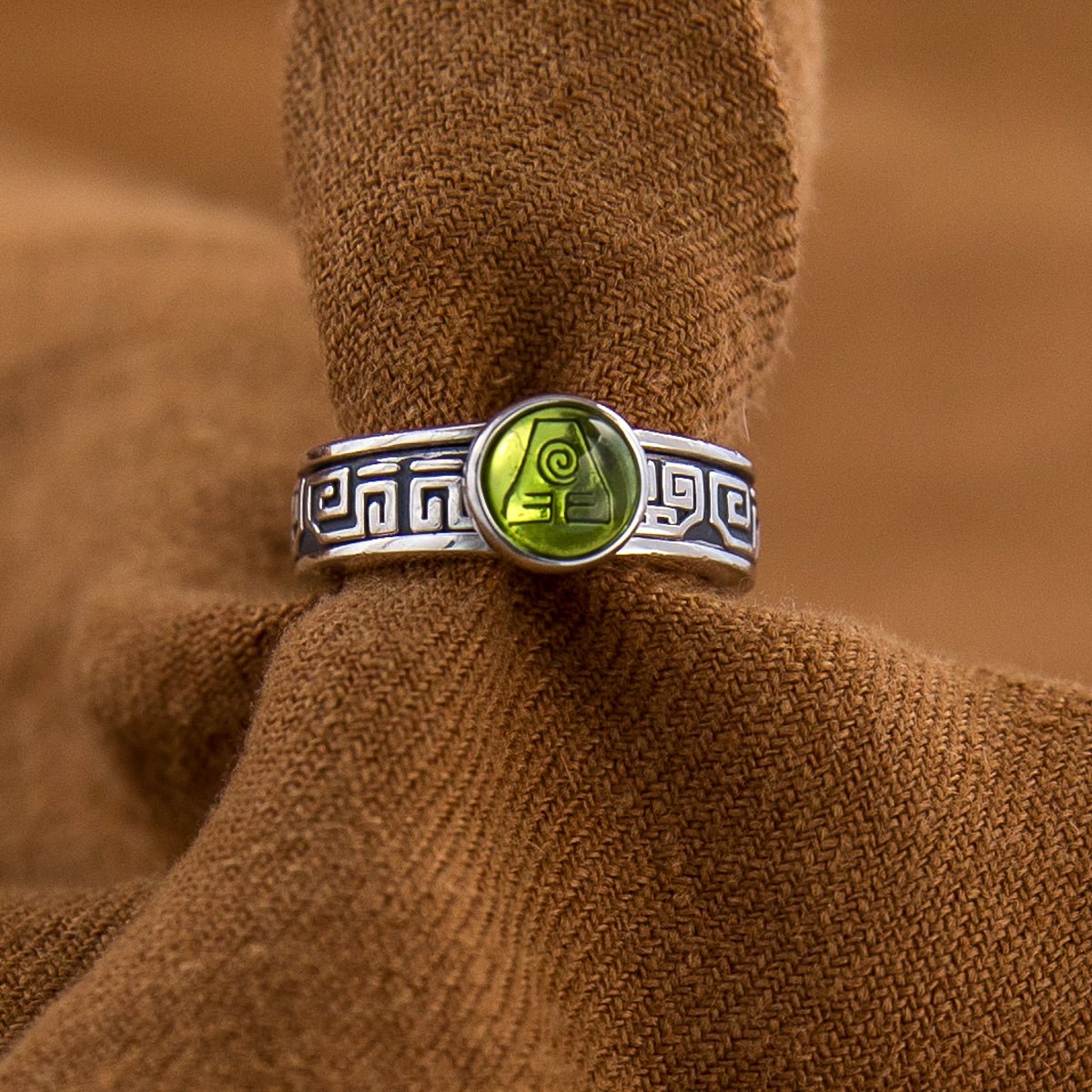 Avatar: The Last Airbender x RockLove Earthbender Spinner Ring - Paramount Shop