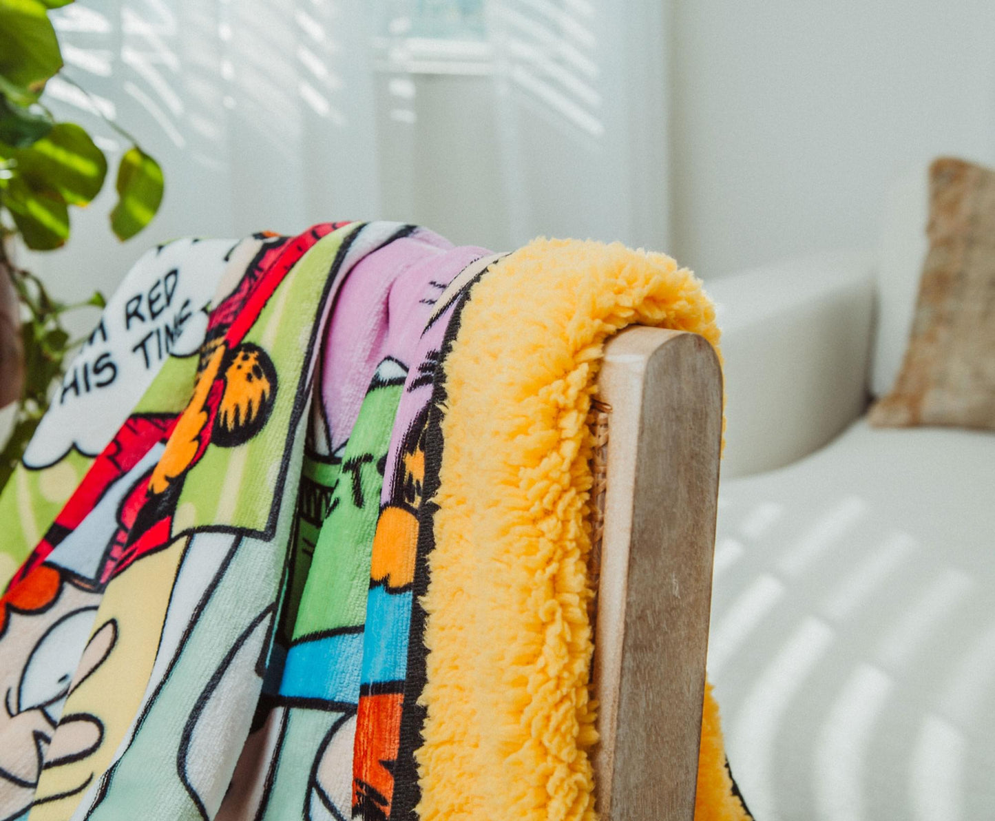 Garfield and Jon Comic Strip Panels Sherpa Throw Blanket - Paramount Shop