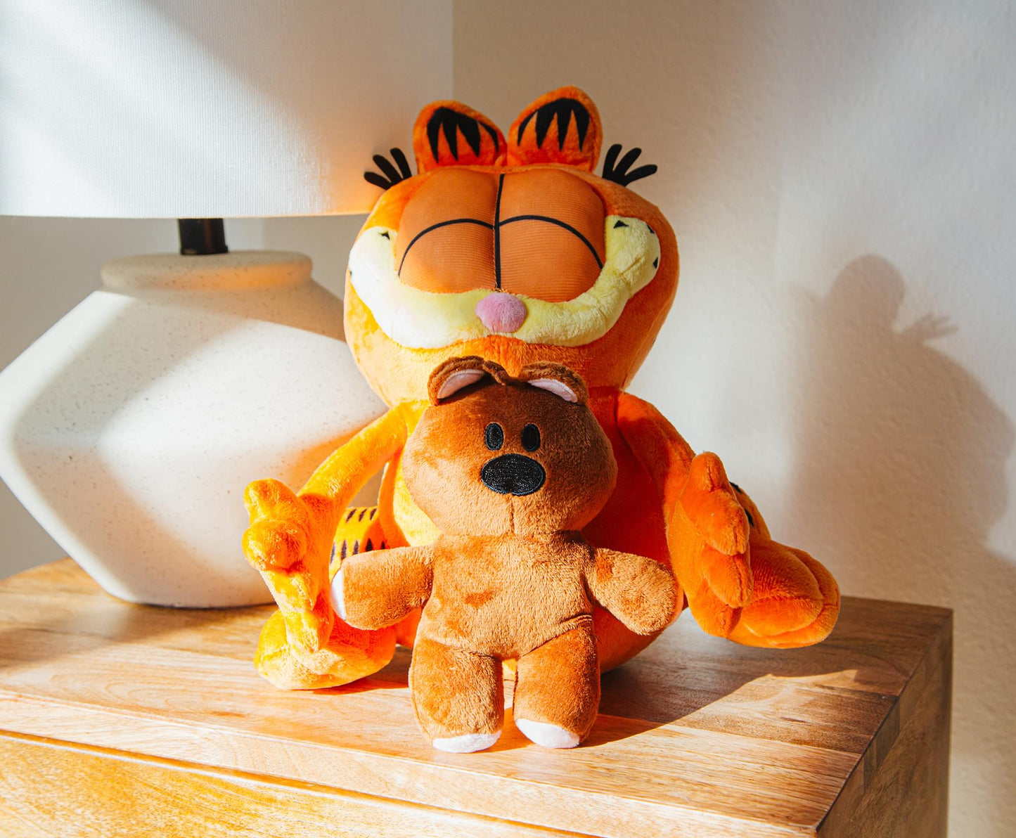 Garfield Holding Pooky 12-Inch Collector Plush Stuffed Animal - Paramount Shop