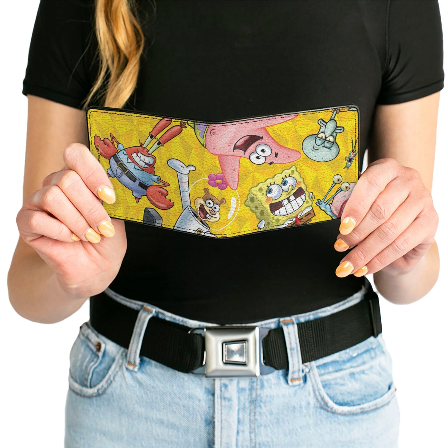 SpongeBob SquarePants Bi - Fold Wallet Characters Pose Toss Vegan Leather ID Holder Yellows - Paramount Shop