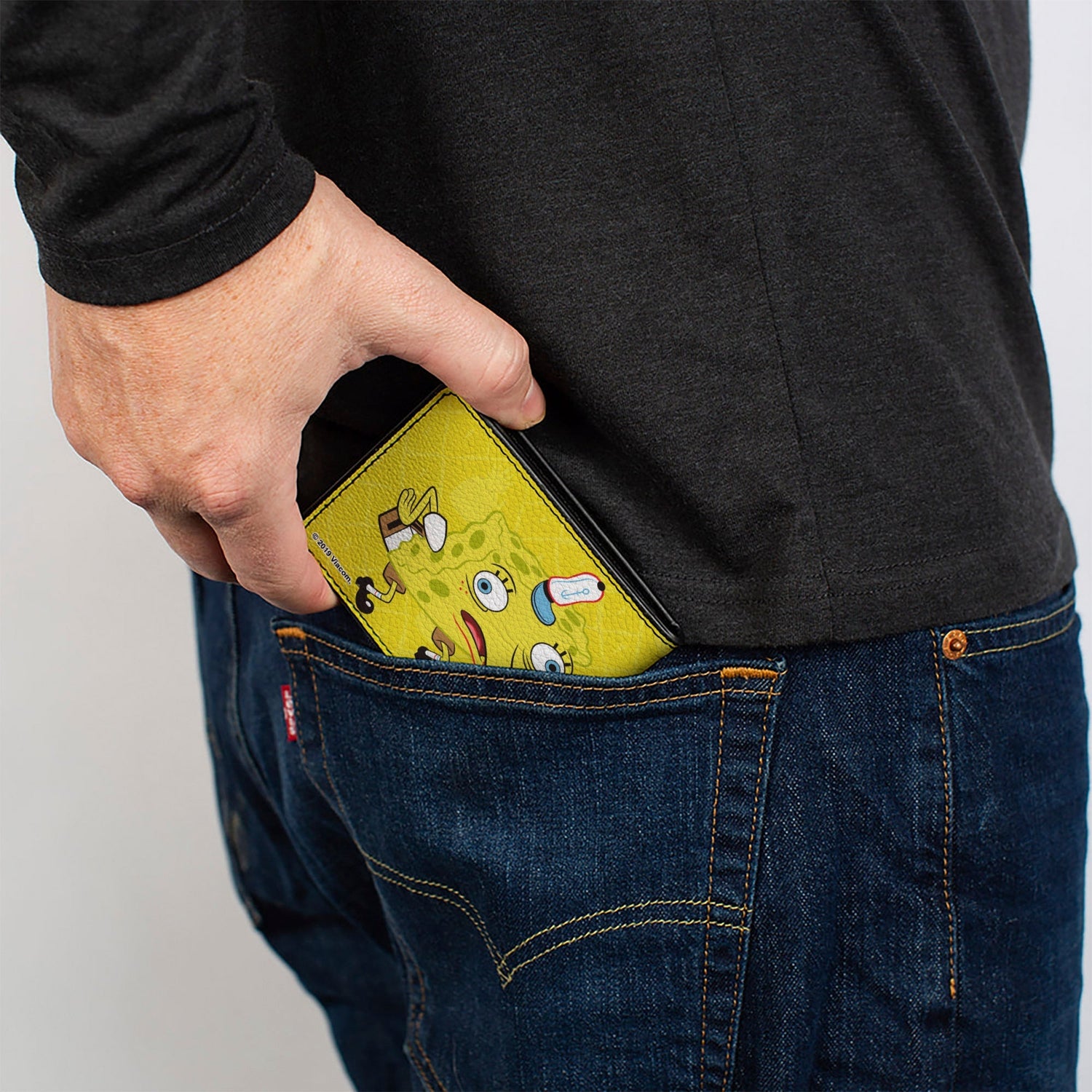 SpongeBob SquarePants Bi - Fold Wallet Mocking SpongeBob Pose Pineapple Vegan Leather Yellow - Paramount Shop