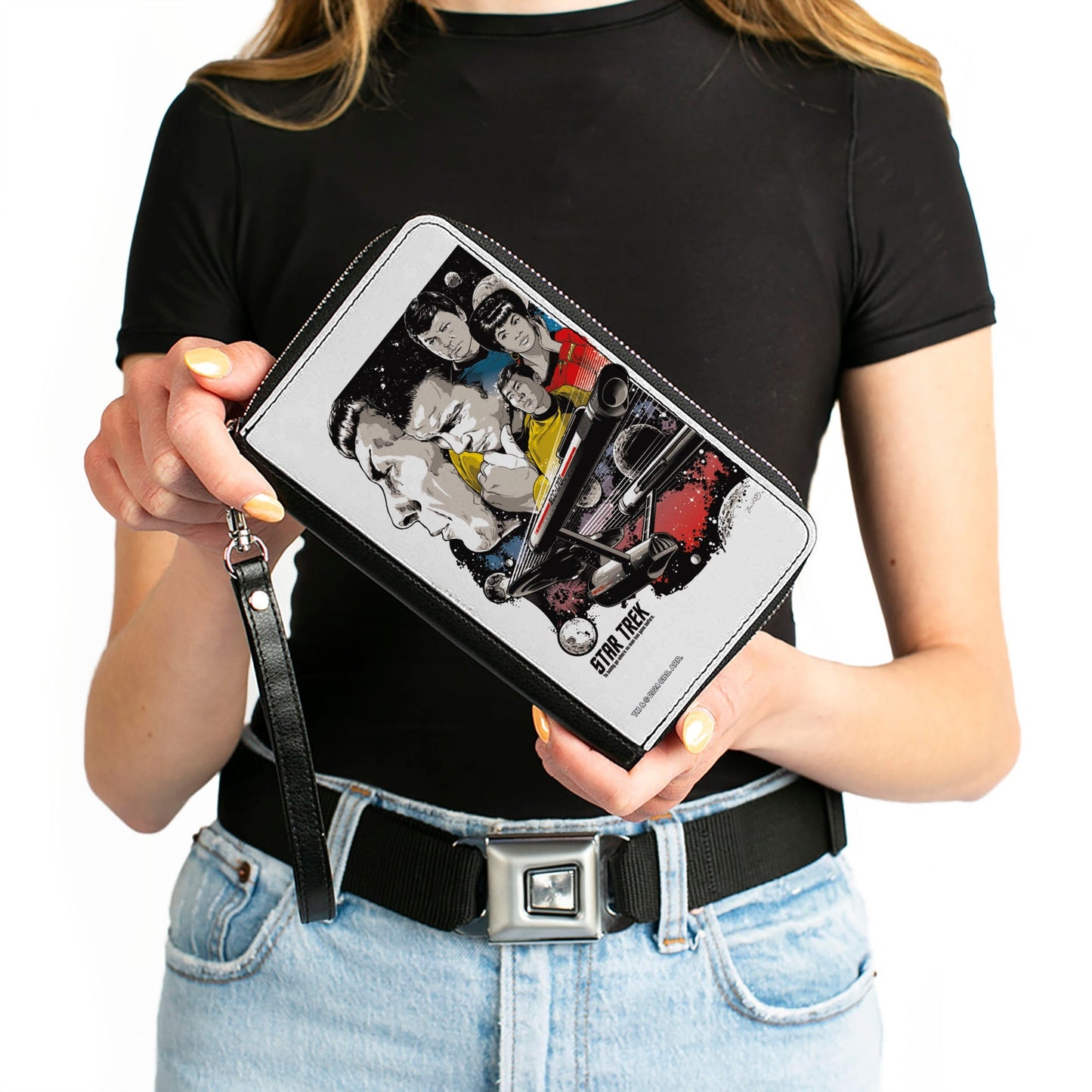 Star Trek Classic Crew & Enterprise Poster Zip Around Wallet - Paramount Shop