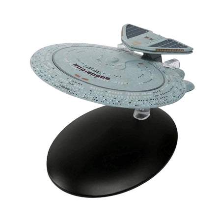 Star Trek Collectible Starship Replica Nebula Class USS Honshu - Paramount Shop