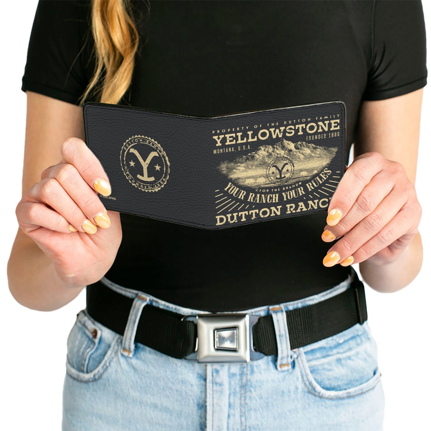 Yellowstone Bi - Fold Wallet YOUR RANCH YOUR RULES Landscape Black/Beige - Paramount Shop