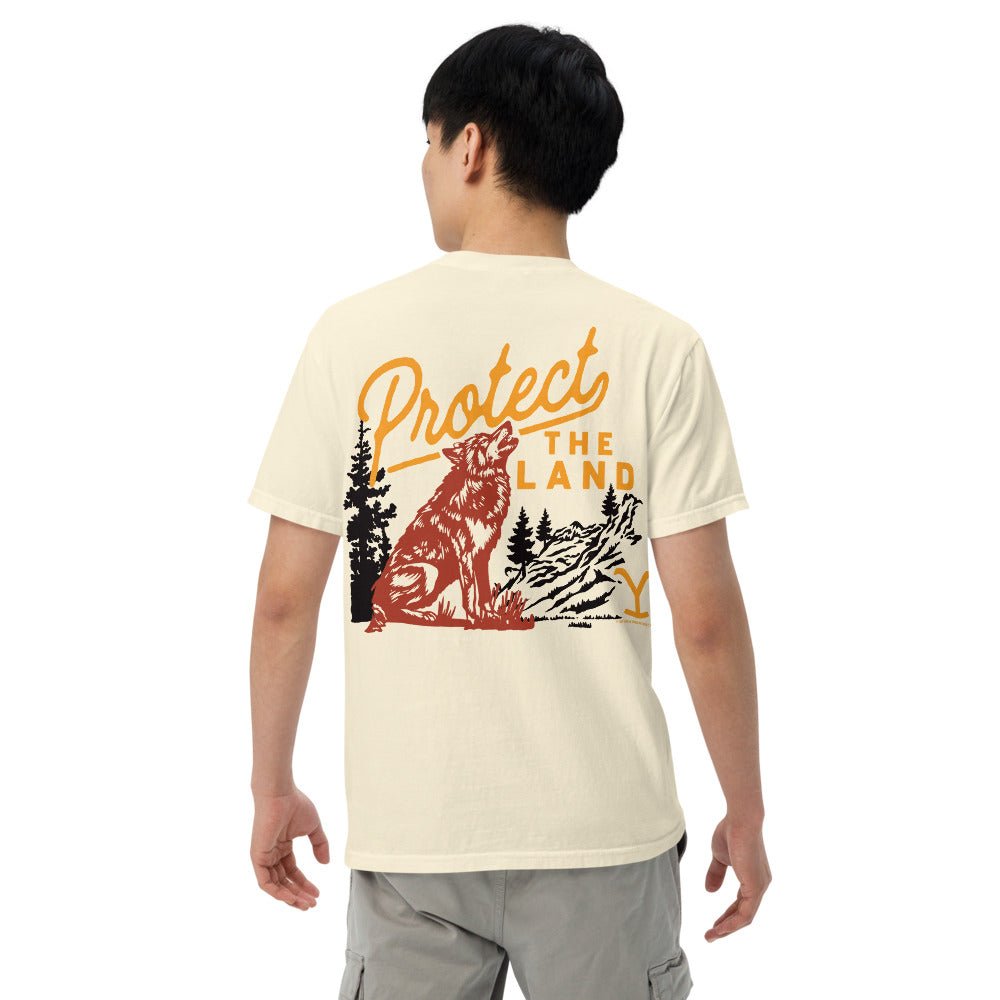 Yellowstone Protect the Land Wolf Comfort Colors T-Shirt - Paramount Shop