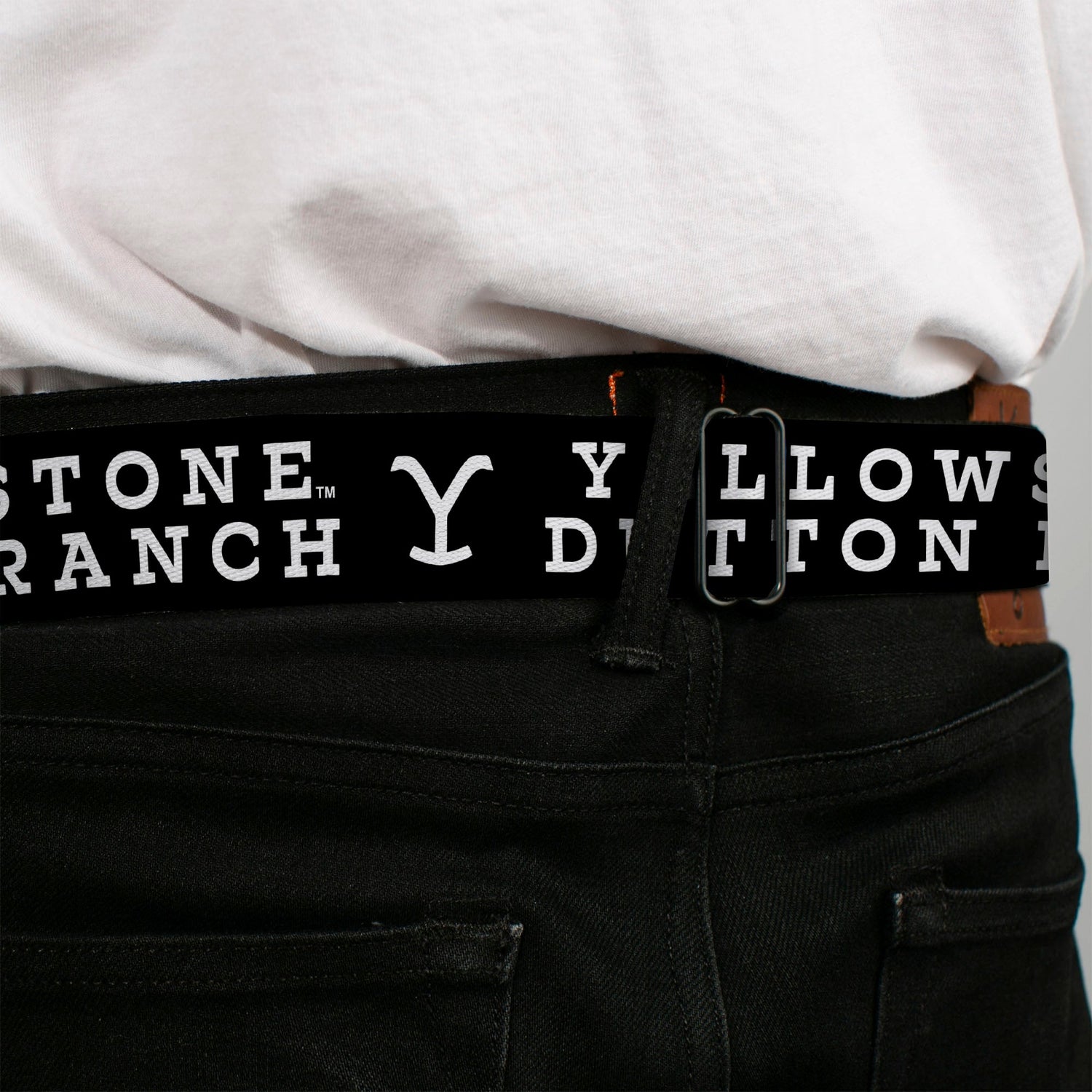 Full view of the adjustable Yellowstone Dutton Ranch belt