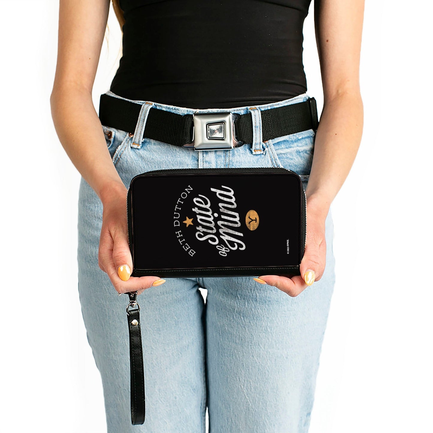 Official Yellowstone Beth Dutton merch black zip-around wallet front